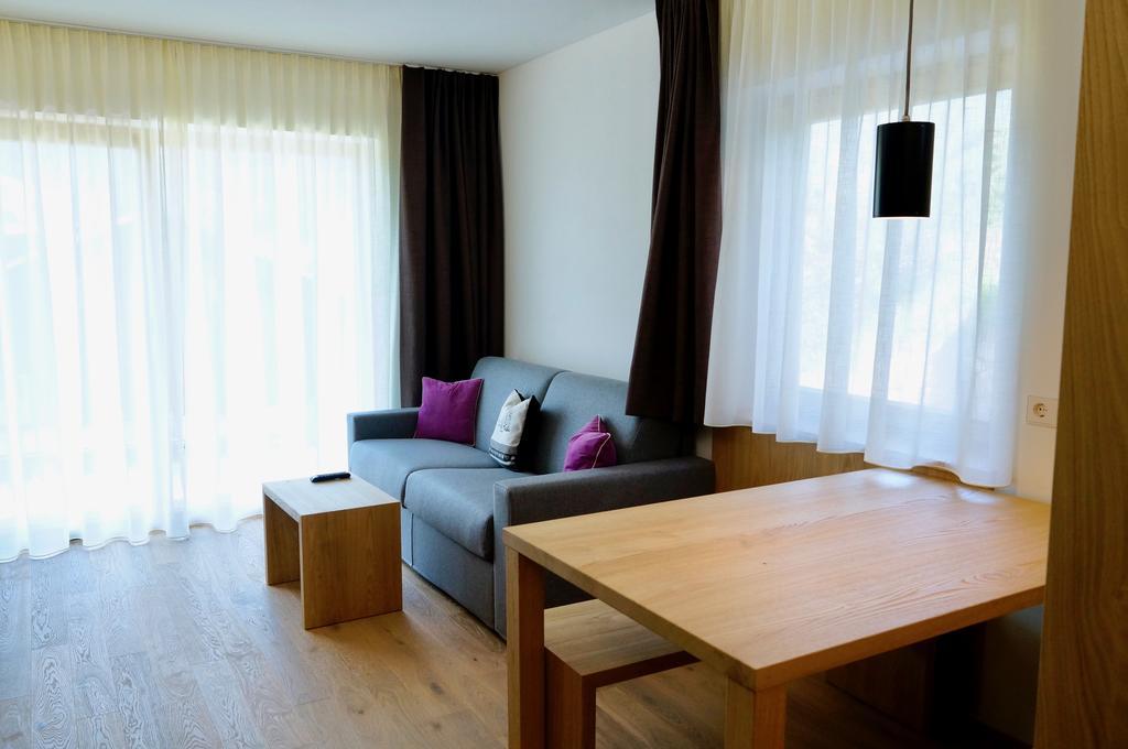 אורטיסיי Residence Larciunei מראה חיצוני תמונה
